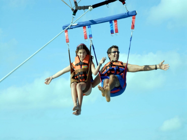 Paseo dobte en parascending